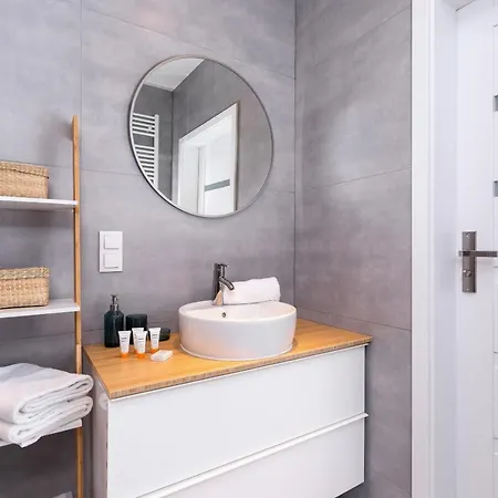 Bronowicka Cracow By Renters Apartment *
